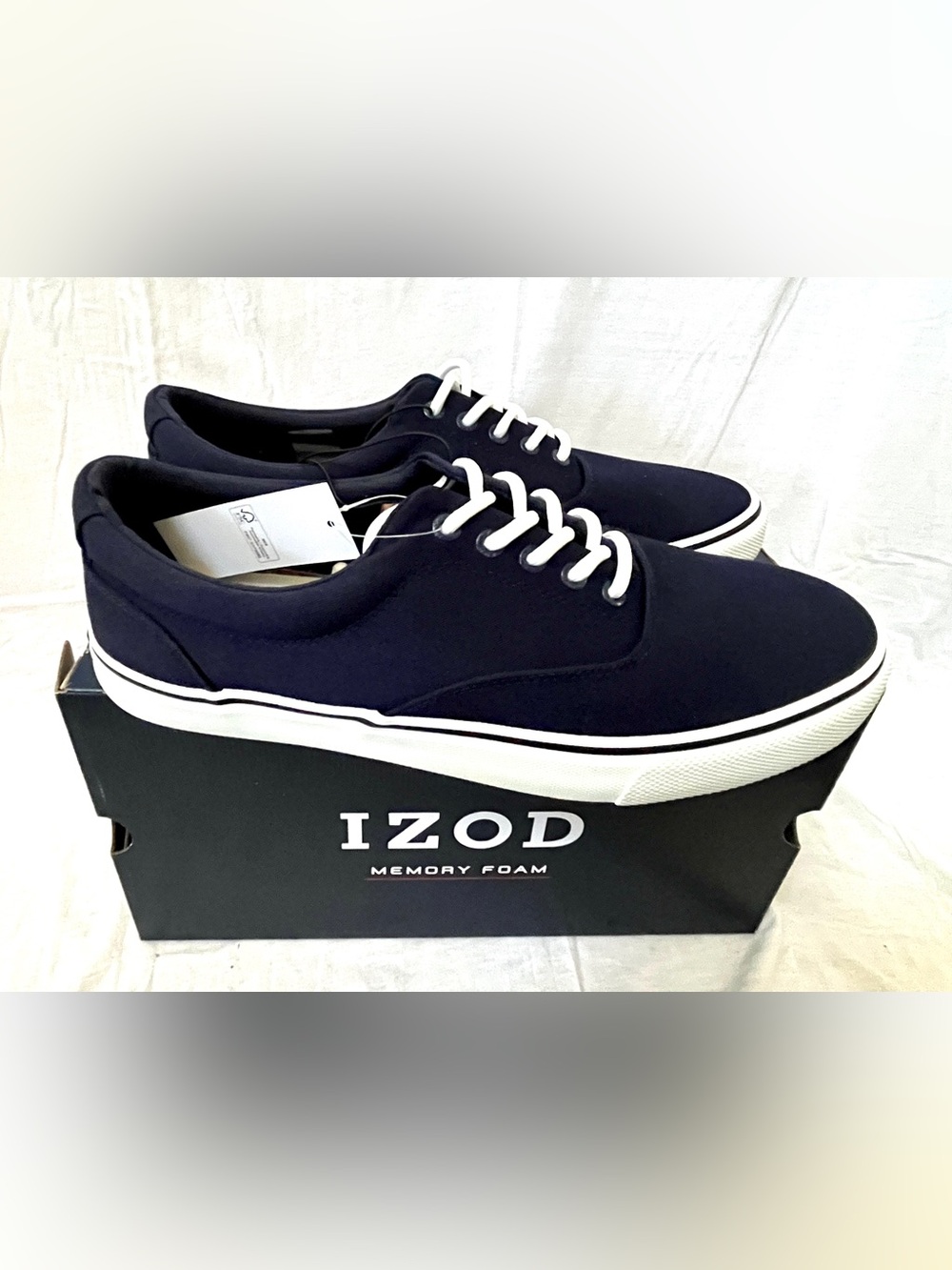 Izod Rangley Men’s Navy Canvas Sneakers with White Soles and Laces Sz 11